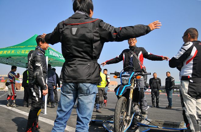 黄世钊,苏华龙,安全骑行,摩托培训,骑行安全,麻涌汽车运动基地