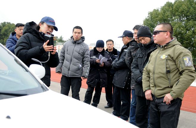 上海公安学院,skidcar,车辆侧滑训练系统,苏华龙,侧滑训练