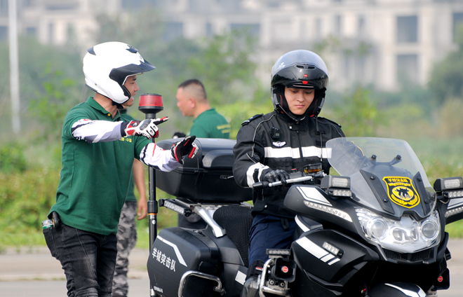 驾驶安全,广州特警,战术驾驶,重型摩托,骑行培训,战术骑行,苏华龙,安路