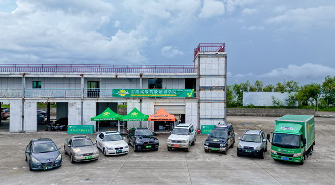 安路,特种驾驶,战术驾驶,侧滑管控,飘易环,侧滑车,EASYDIRFT,SKIDCAR