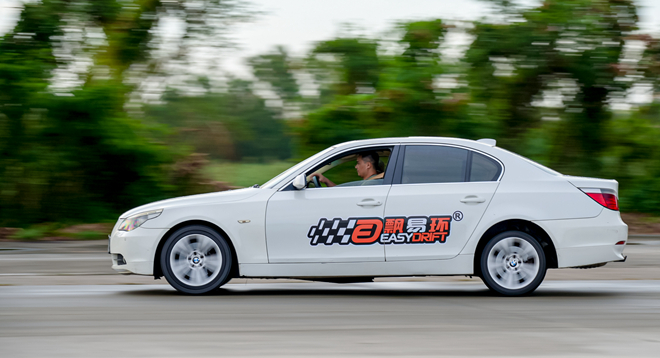 安路,特种驾驶,战术驾驶,侧滑管控,飘易环,侧滑车,EASYDIRFT,SKIDCAR