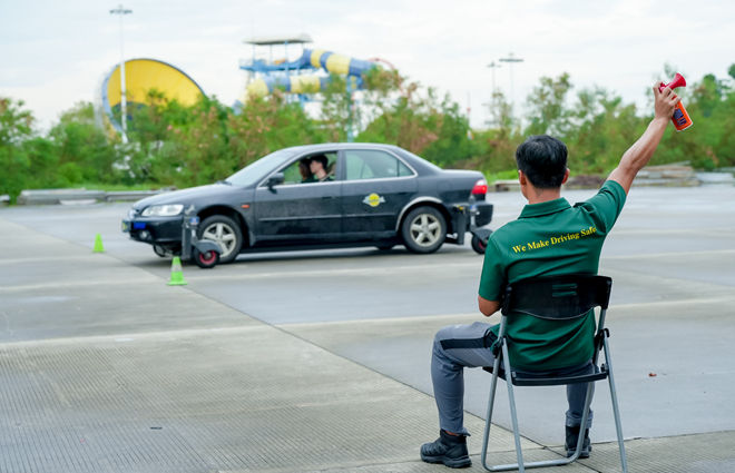 安路,特种驾驶,战术驾驶,侧滑管控,飘易环,侧滑车,EASYDIRFT,SKIDCAR