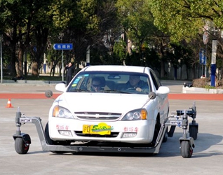 上海公安学院,skidcar,车辆侧滑训练系统,苏华龙,侧滑训练