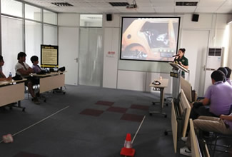 道路安全行动,国际汽联,香港汽车会,安路,苏华龙,美国保利保险,驾驶培训