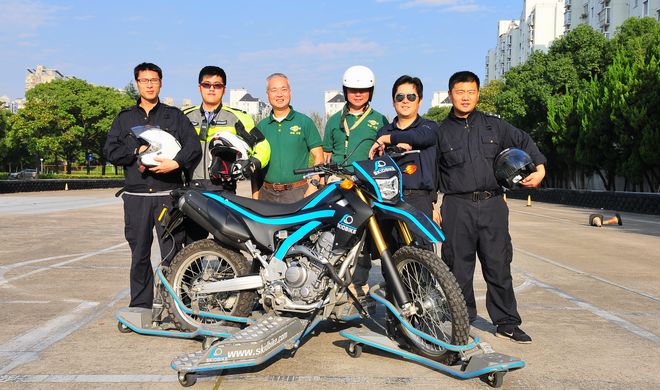 安路,侧滑摩托,skidbike,摩托车培训,黄世钊