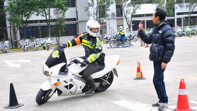 安路,驾驶安全培训,skidbike,警务摩托培训,摩托培训,深圳机动大队