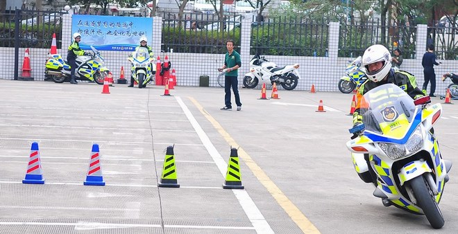 安路,驾驶安全培训,skidbike,警务摩托培训,摩托培训,深圳机动大队