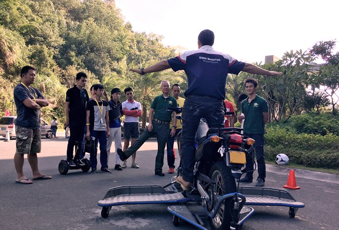 动力大联盟,侧滑摩托架,Skidbike,安路