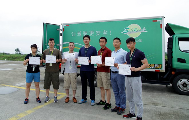 安路,战术驾驶,vip安保驾驶,中国摩王,黄世钊,光头佬何伟航,侧滑模拟