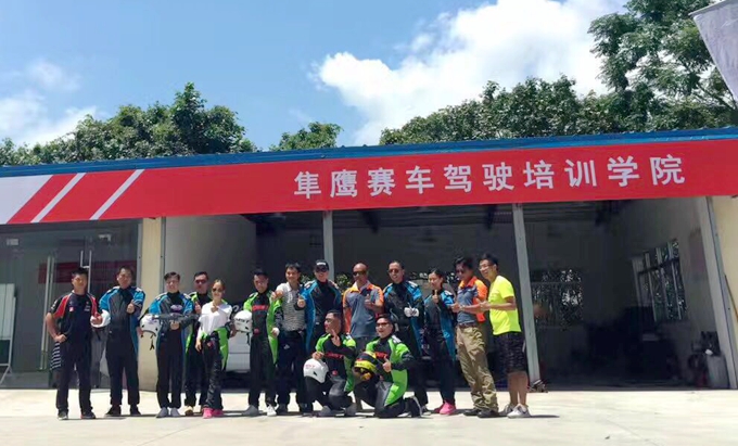 赛车手,赛车培训,飘易驾控,飘易环,easydrift