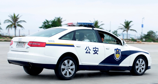 公安警卫培训,特种驾驶培训,驾驶安全培训,武警,安路,苏华龙,公安警卫特种驾驶培训