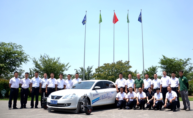 SKIDCAR,侧滑模拟车,安路,苏华龙,山东正直集团,正直驾校