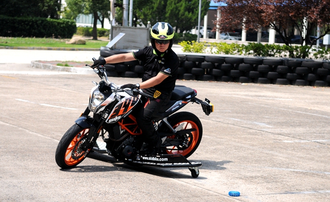 skidbike,安路,上海公安学院,摩托车侧滑模拟架,摩托训练设备