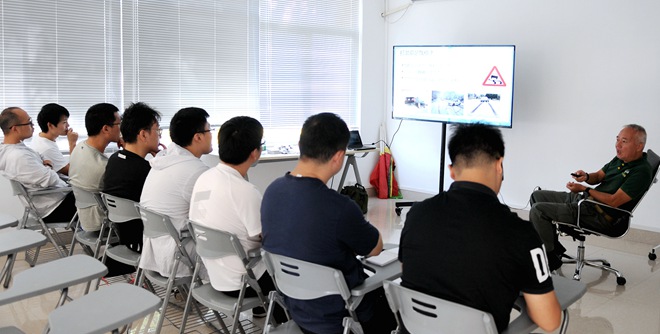 安路中国,苏华龙,广汽研究院,高阶驾驶培训,驾驶安全培训