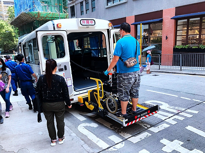 驾驶安全讲座,苏华龙,香港慈善组织,香港福群会,圣雅各福群会