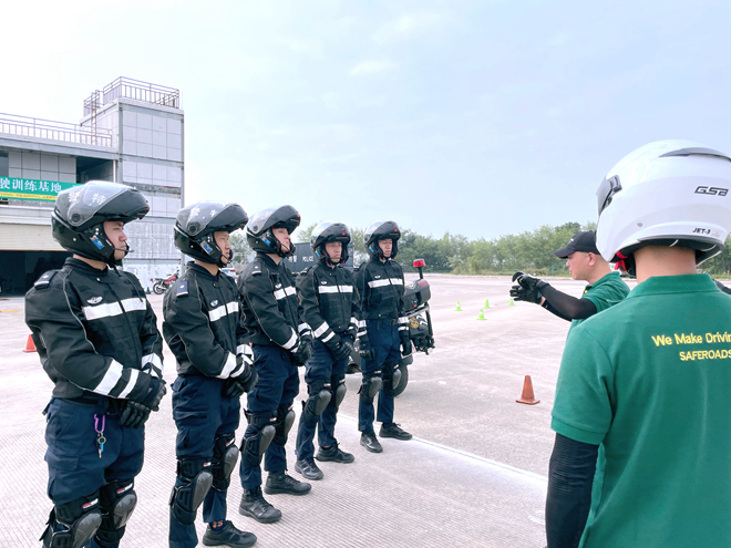 驾驶安全,广州特警,战术驾驶,重型摩托,骑行培训,战术骑行,苏华龙,安路